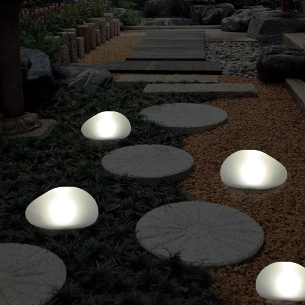 Outdoor Solar Cobble Stone Lamp