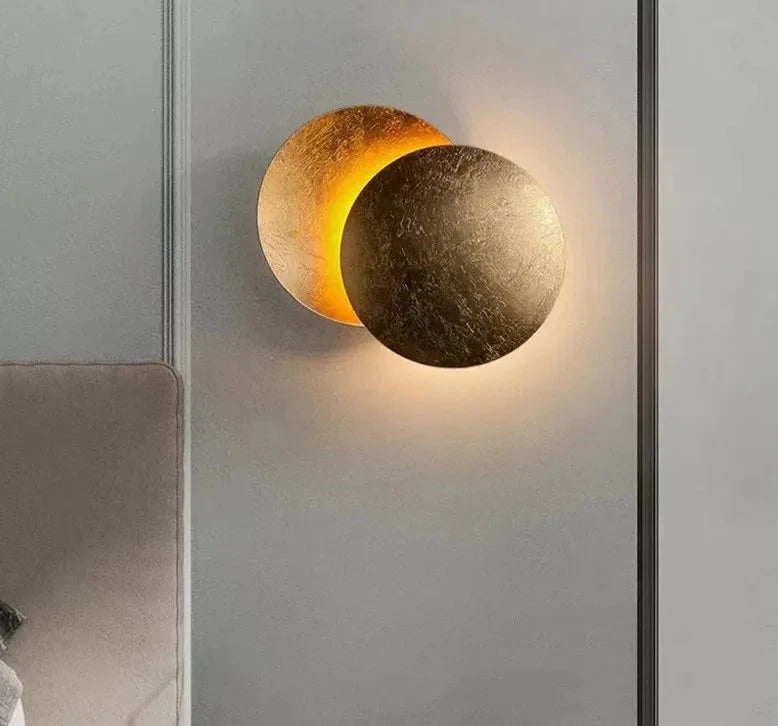 Round Wall Eclipse Lamp